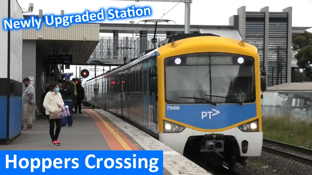 Trains & Buses at the newly upgraded Hoppers Crossing Station - Melbourne Transport