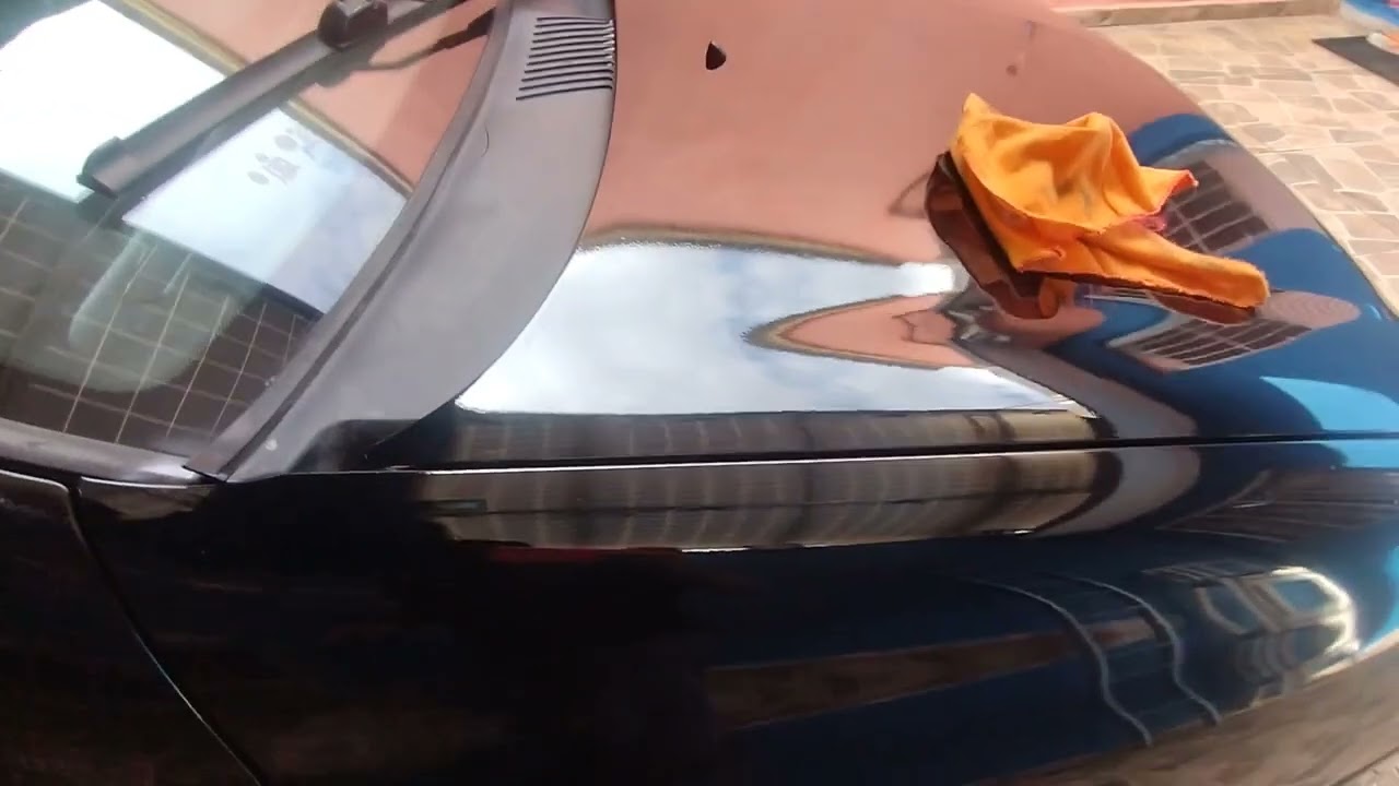 Estamos no final da pintura do Renault Clio.