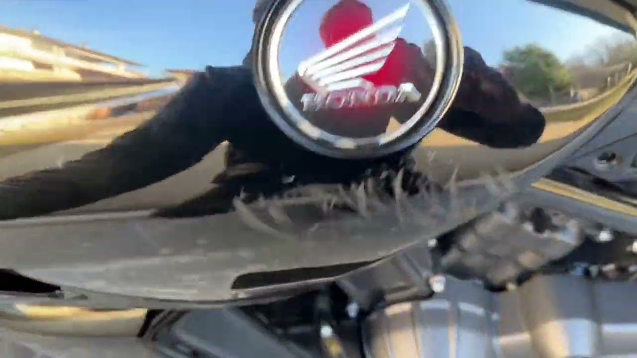 Honda DN-01 Smontaggio plastiche anteriori