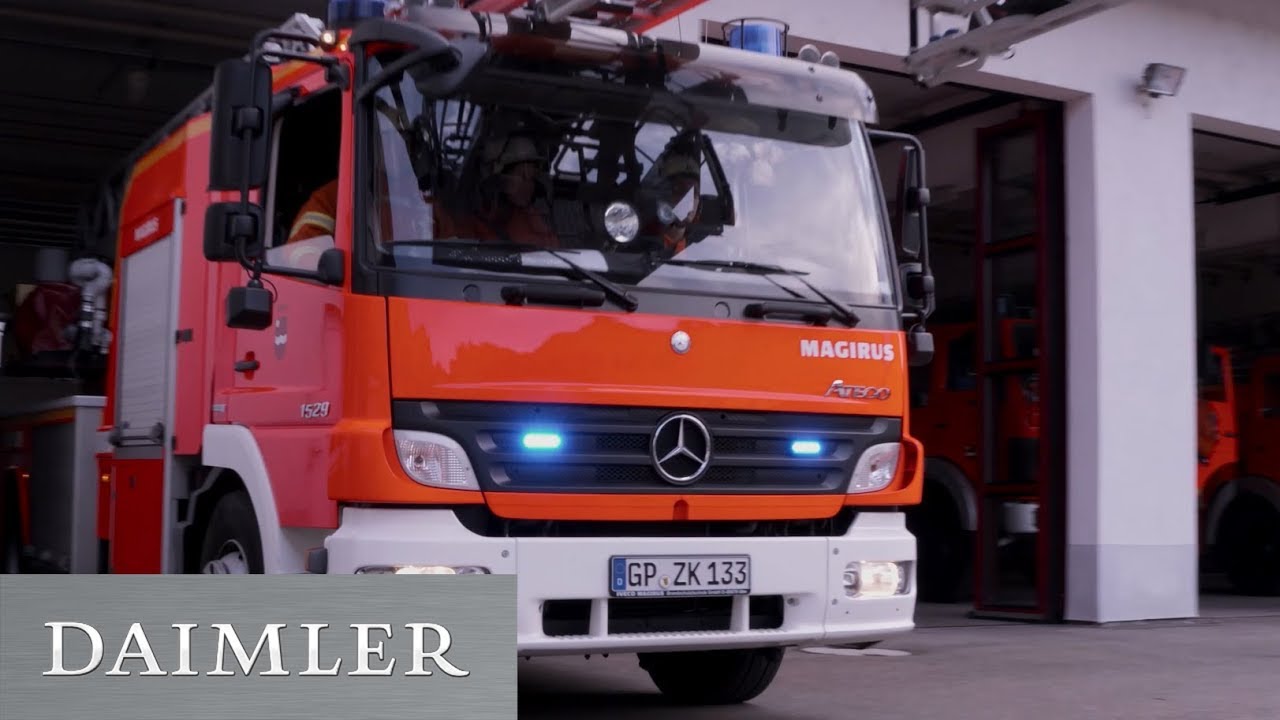 Im Einsatz: Mercedes-Benz Atego bei der Übung der Freiwilligen Feuerwehr