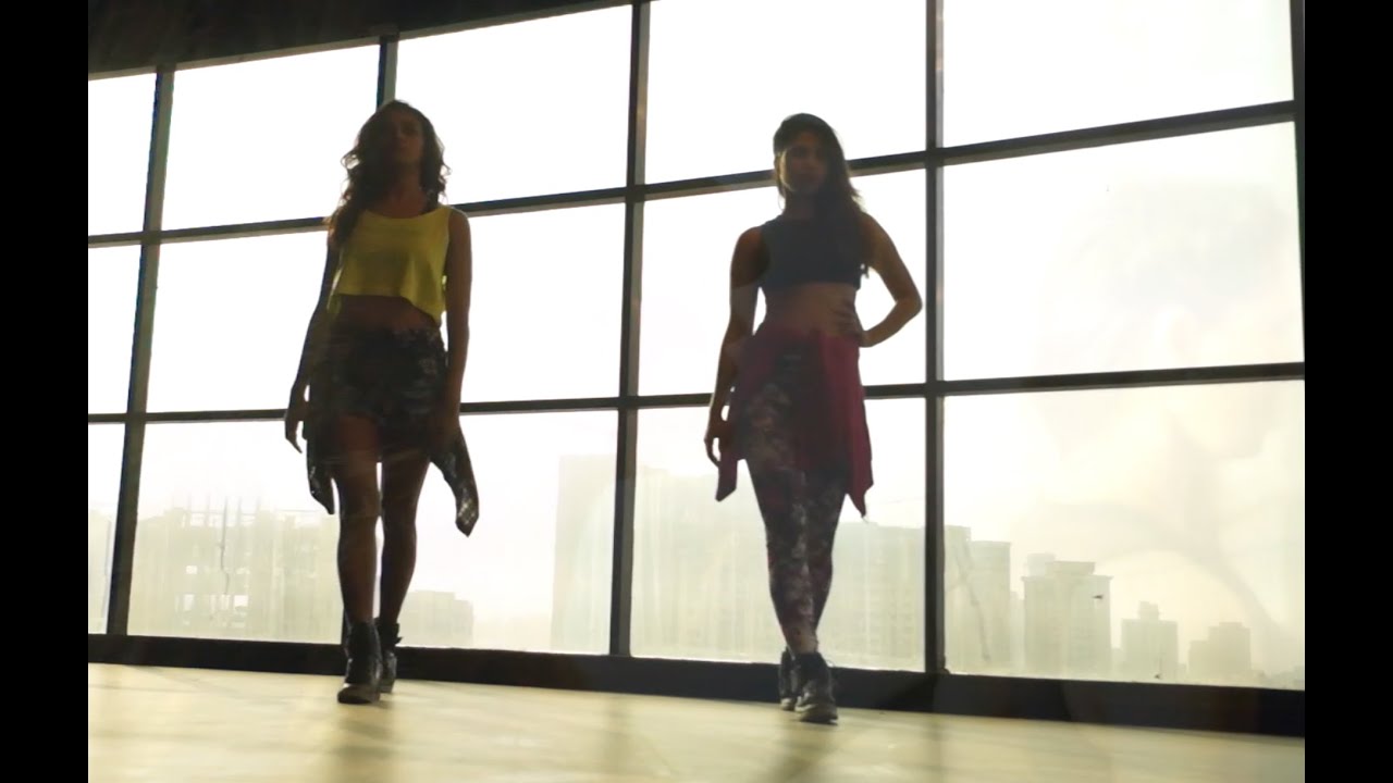 Bollywood Waacking on Dola re - Alisha Singh & Shakti Mohan