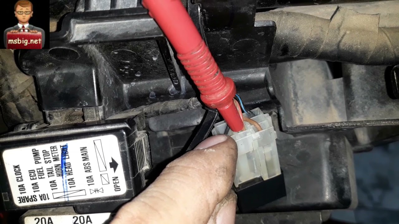 Teste no conector do relé da bomba de combustível da XRE 300 2019 (Apoio ms big)