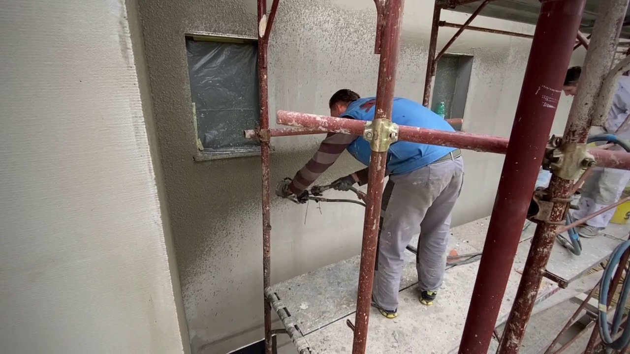 STROPING- Mašinsko nanošenje EPS ljepila * Izrada fasade* /Mechanical applying of EPS glue