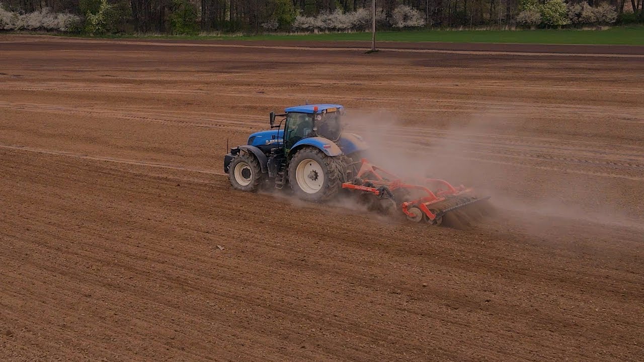 New Holland T7.235 & Kuhn Cultimer 300 | Farma Dobosz
