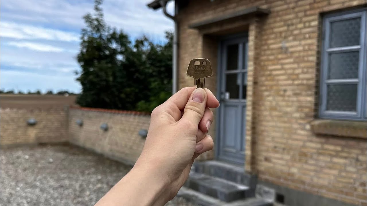L&aelig;nge ventet housetour!! Se min nye g&aring;rd og kommende hjem 🏡 Ida skafte 