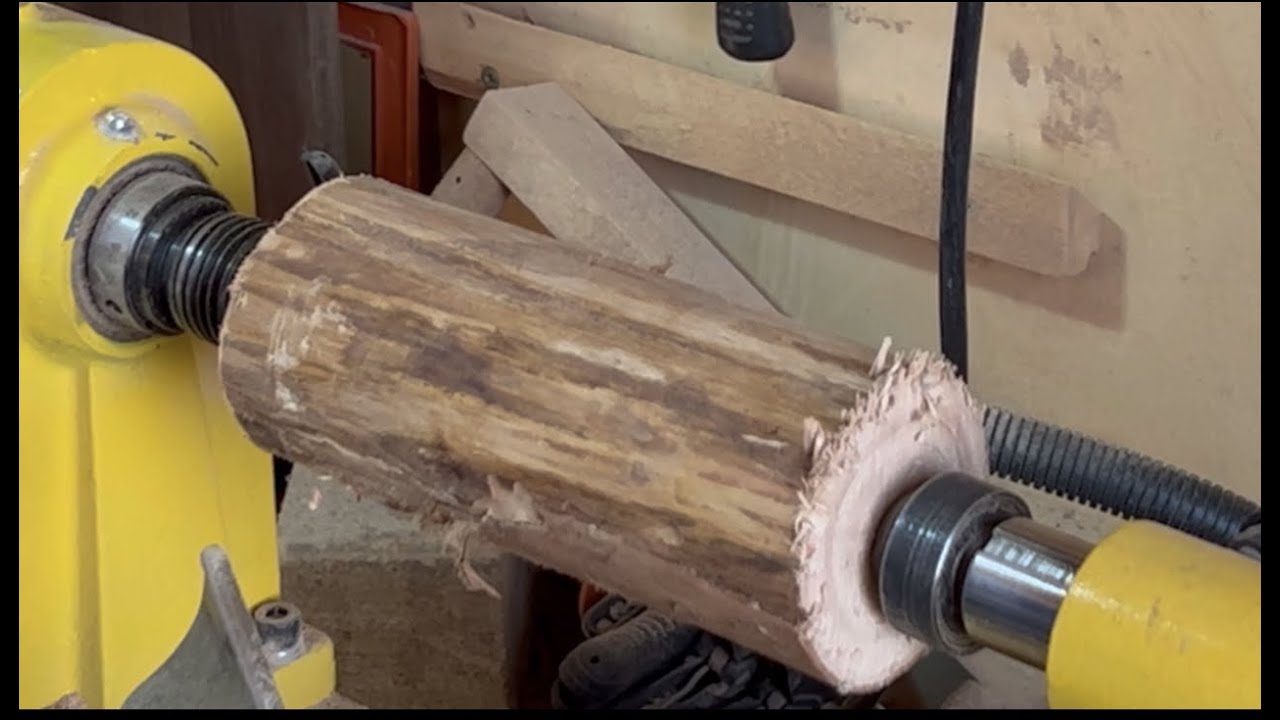 Meu primeiro trabalho em torno - aprendendo a tornear com madeira do lixo