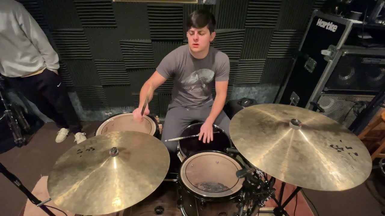 Latin Shuffle - (Drumless Track) Anthony Varacchi