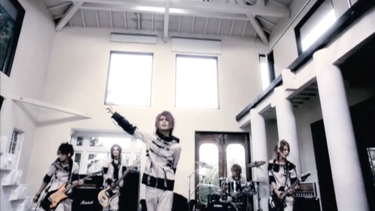 vistlip『STRAWBERRY BUTTERFLY』Music Video