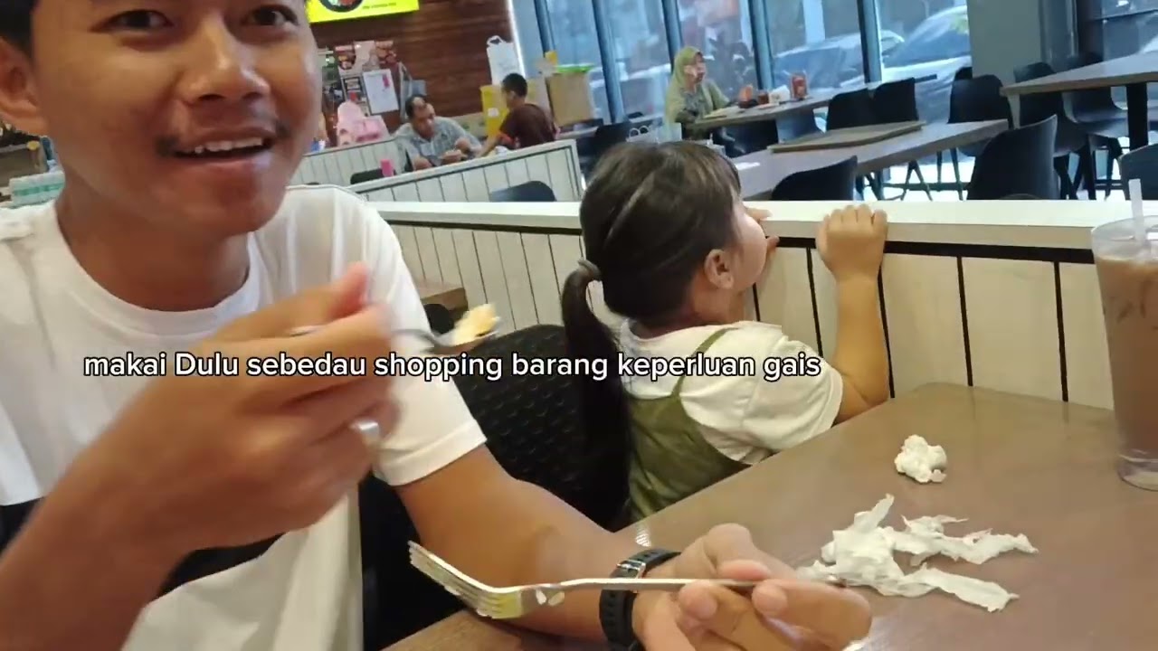 Ke serian shopping barang keperluan dengan family