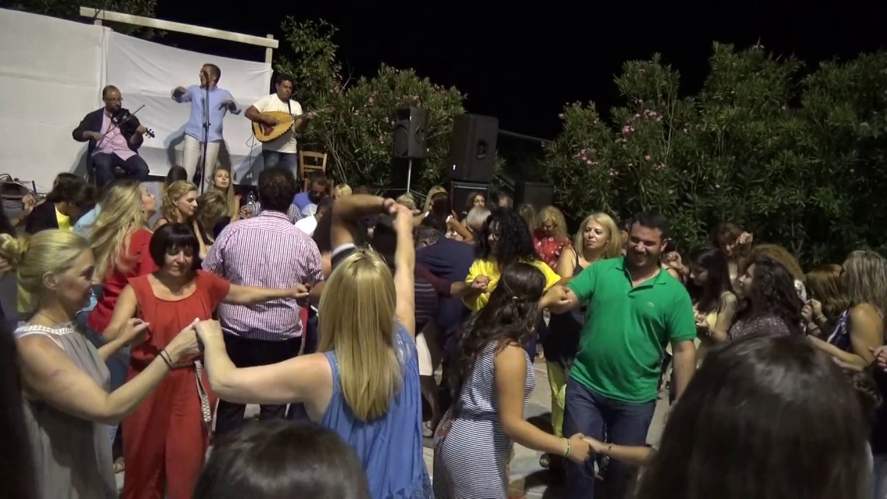Κωμιακή γλέντι 2017:Τραγούδι Γιάννης Βιτζηλαίος βιολί Μάνος Πρεβενιός λαούτο Στέλιος Βιτζηλαίος Νο 2