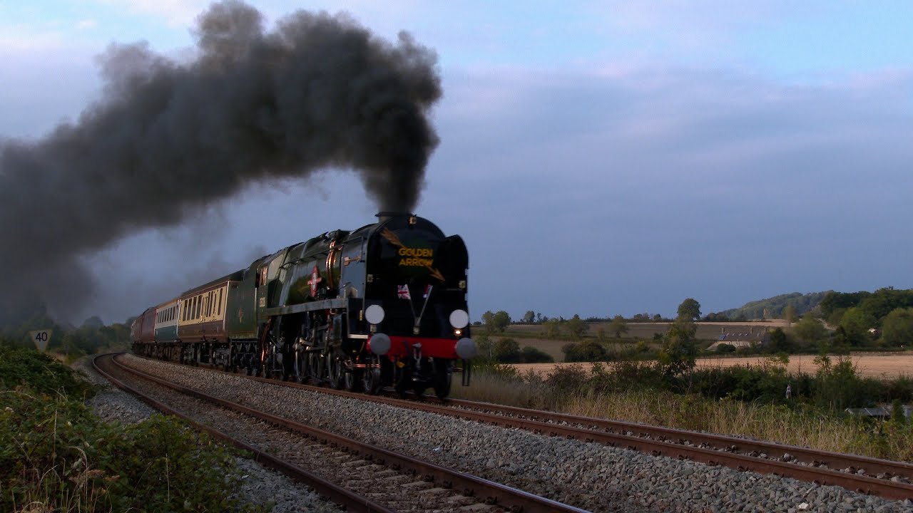35028 Clan Line hauls the Cotswold Venturer but runs into TROUBLE!!