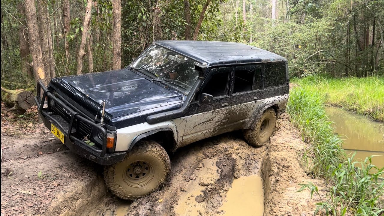 straight piped rb30 patrol bush bashing