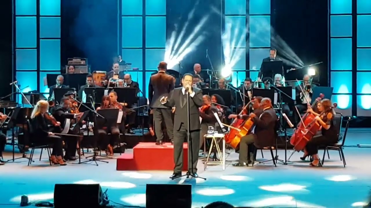 Fernando Villalona y la Sinfónica Nacional, no se quita el gusto 