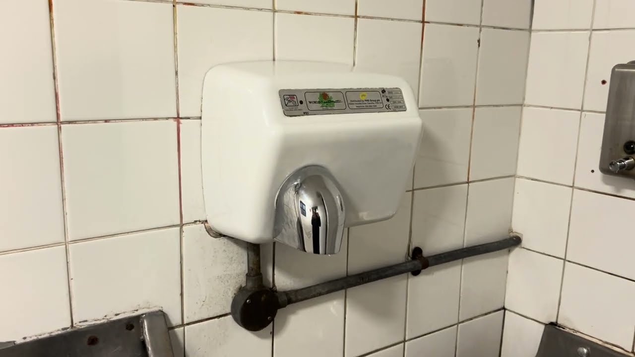 WDPHS Model XA at Lord Robert’s Road Public Toilets Beverley 🚹