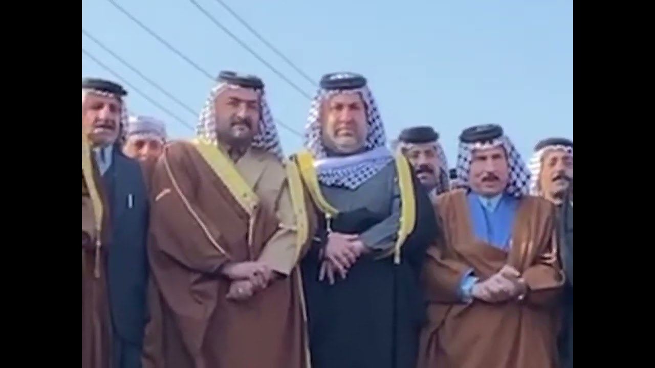 عراضة المواجد بقيادة الشيخ علي حسن هاشم السدخان لأخوتهم البوزيد السراي بوفاة الشيخ خلف خالد الكشكول