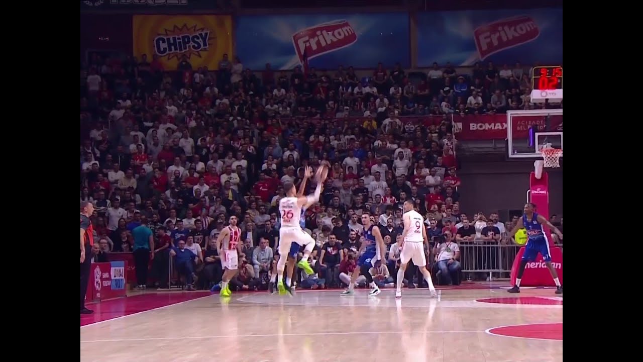 LUDA TROJKA NEDOVIĆA: Zvezdin bek sa jedne noge precizan sa distance / 14.05.2023.