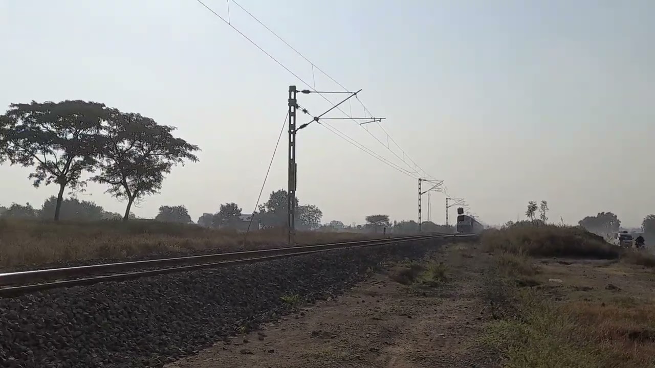 PURNA AKOLA EXPRESS (07855) AT OUTSIDE HINGOLI DECCAN