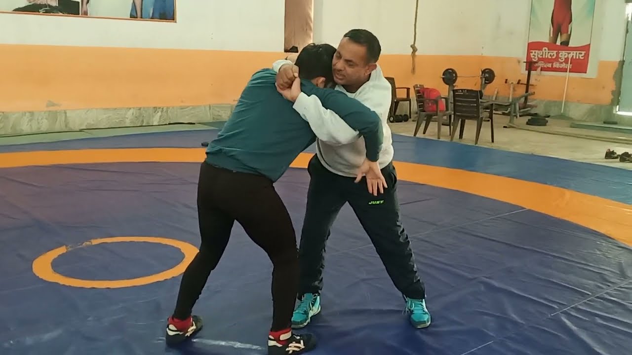 गर्दन पर खींच लगने पर काउंटर अटैक कैसे करें.  || Snap ka counter Attack || #wrestling