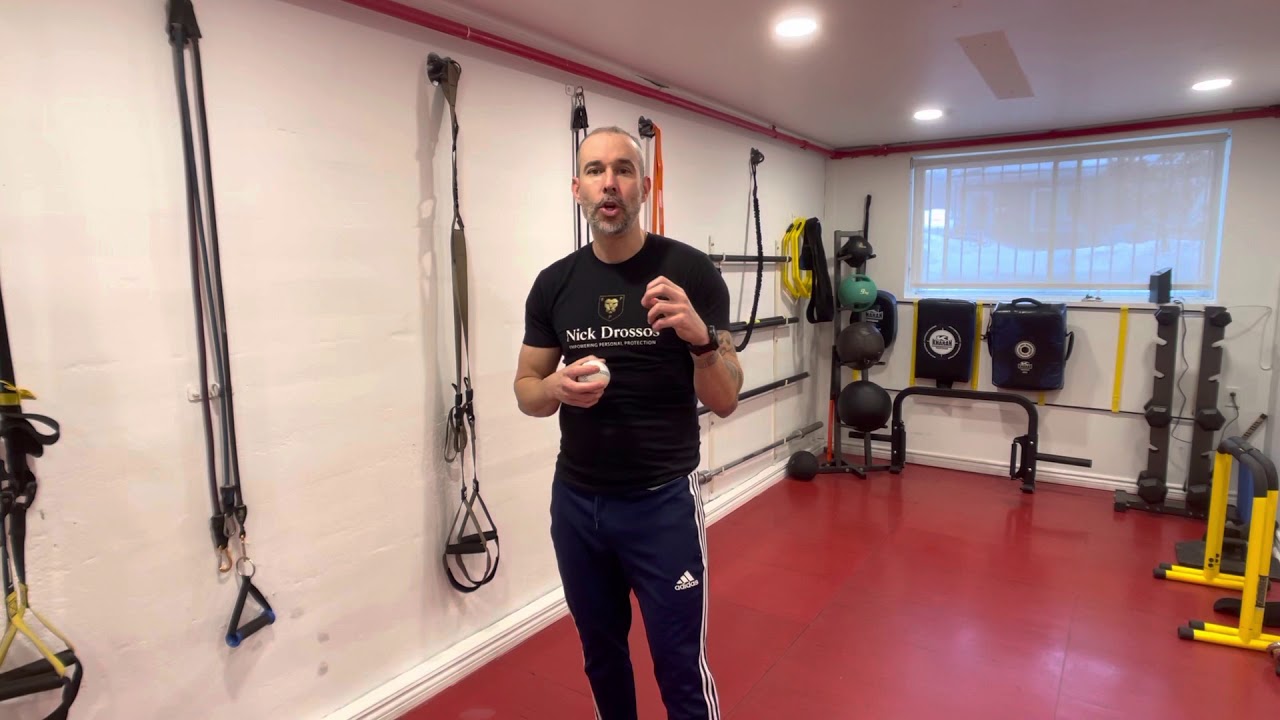 HOW TO TRAIN YOUR REFLEX FOR FIGHTING