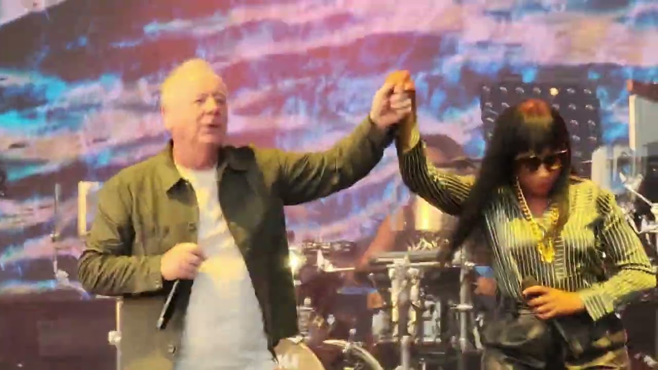 Simple Minds at Sandstone Point Hotel Red Hot Summer Tour 17 February 2024