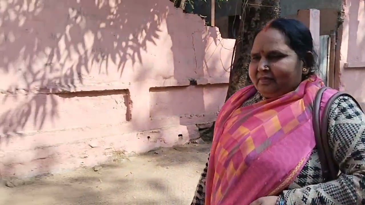 Rajrappa चीकू के बाल विसर्जन करने 