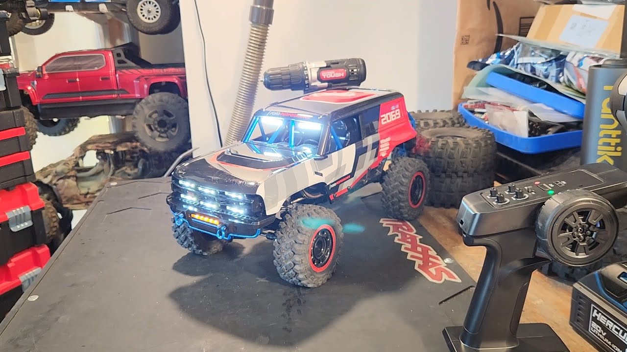 MJX H12P Ford Bronco Crawler fully licensed 12th scale is amazing and not well understood! 