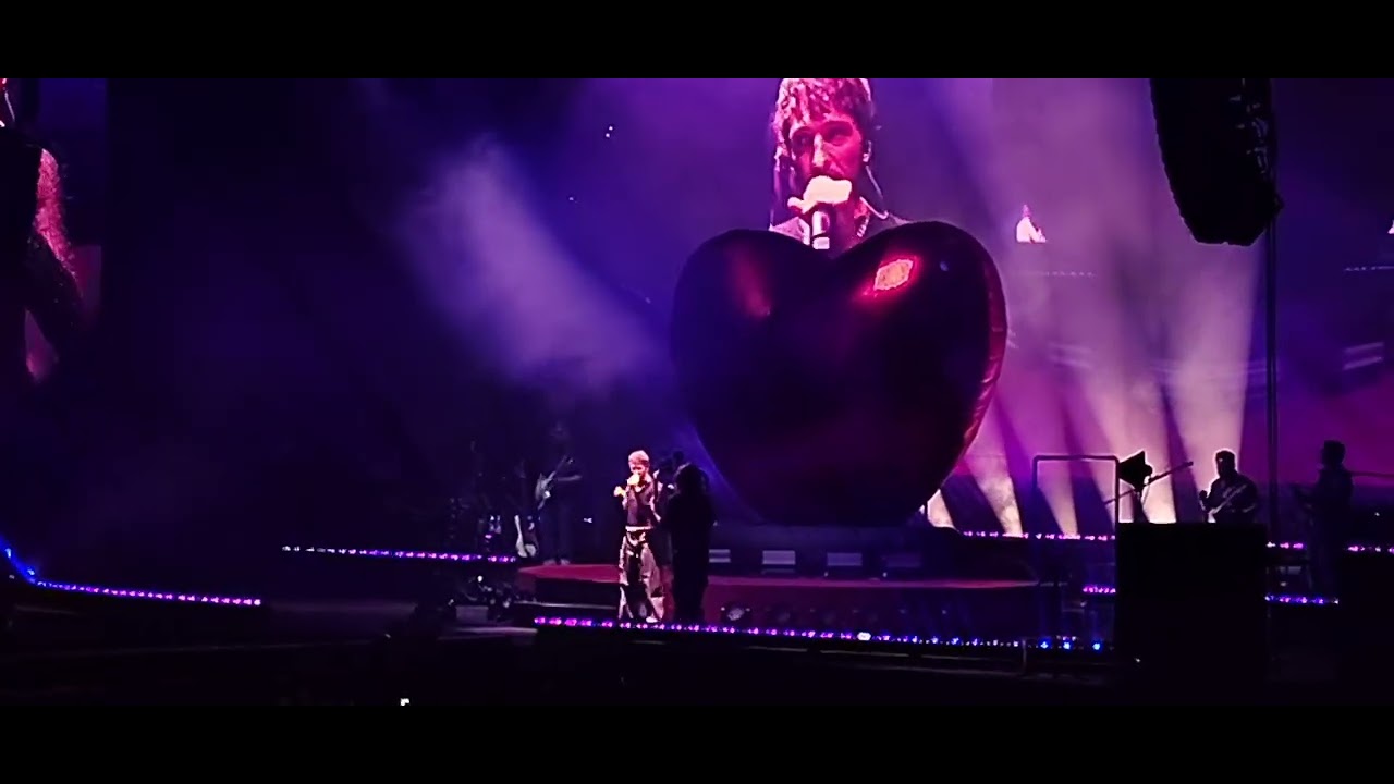 Daniela Spalla y Esteman - Amor Difícil, Todo Mal, Me Voy (Palacio de Los Deportes, 19/09/2025)