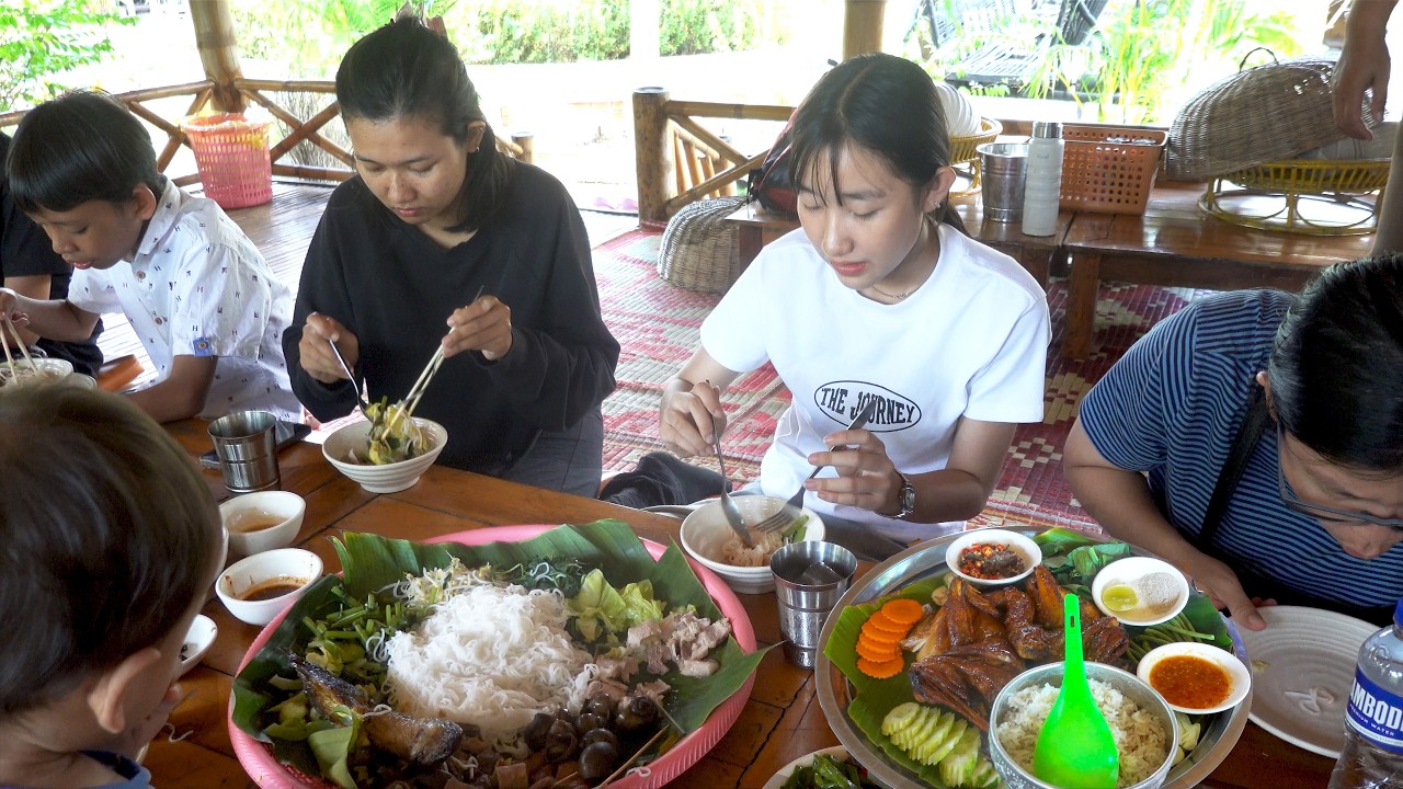 Nom Banhjok Teuk Prohok @ Siem Reap Province - $15 per set