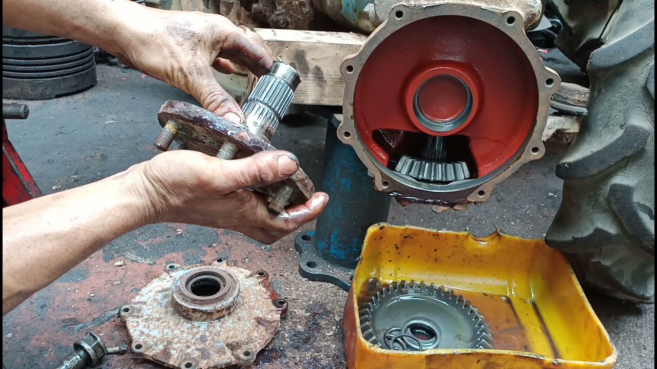 front axle oil seal replacement L2202DT