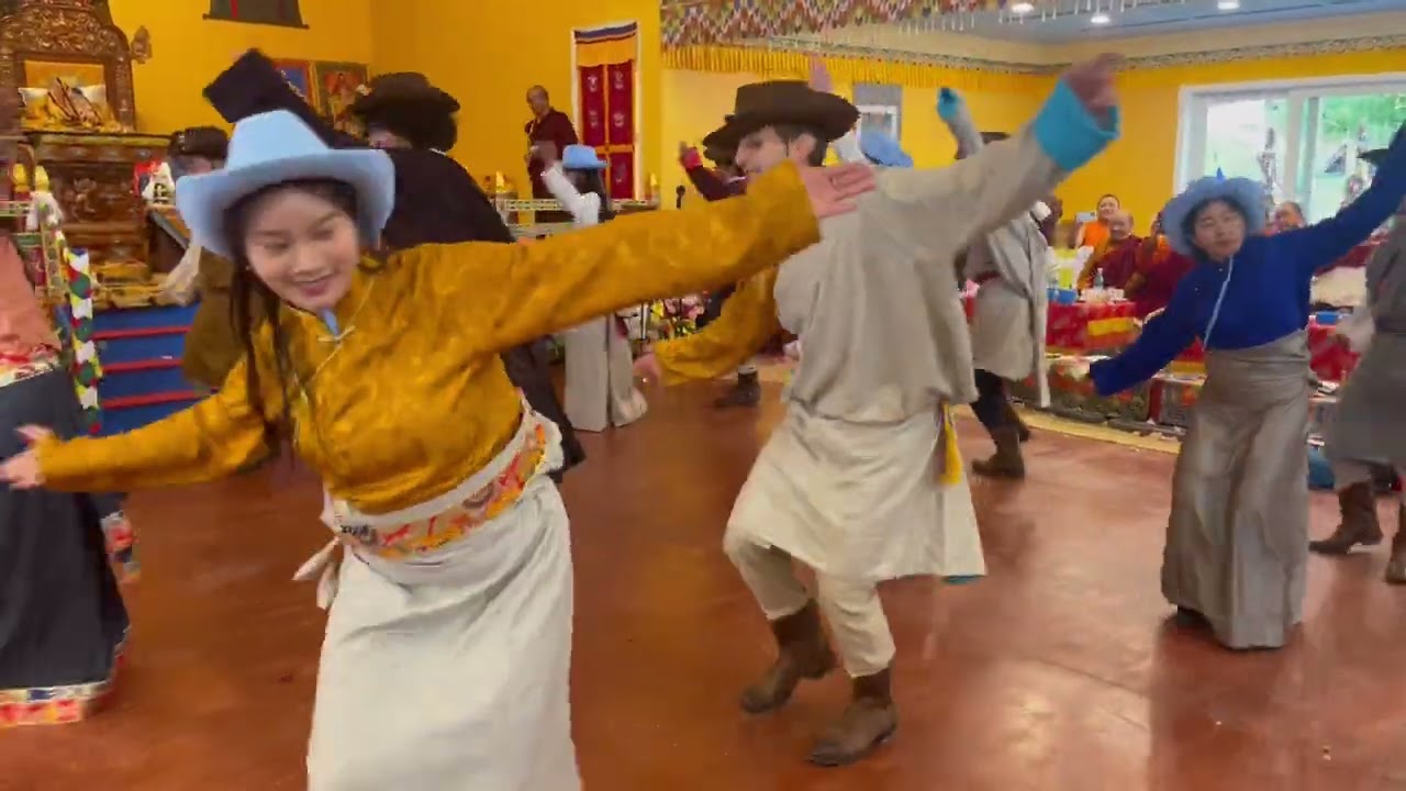 Gelob Ghi Trengsem by Kunzang Gatshal students|  Enthronement Ceremony of Yangsi Gyana Ta Rinpoche
