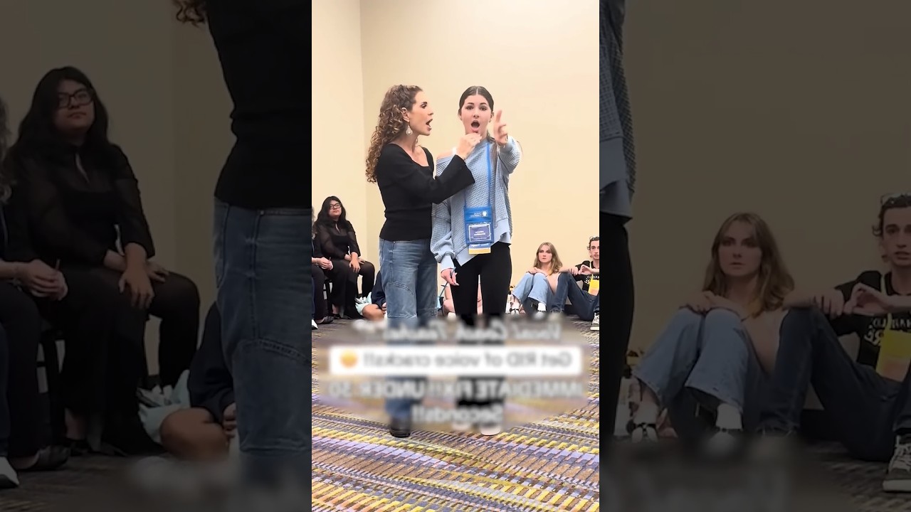 LA MEJOR MAESTRA DE CANTO DEL MUNDO!! 😯 5-