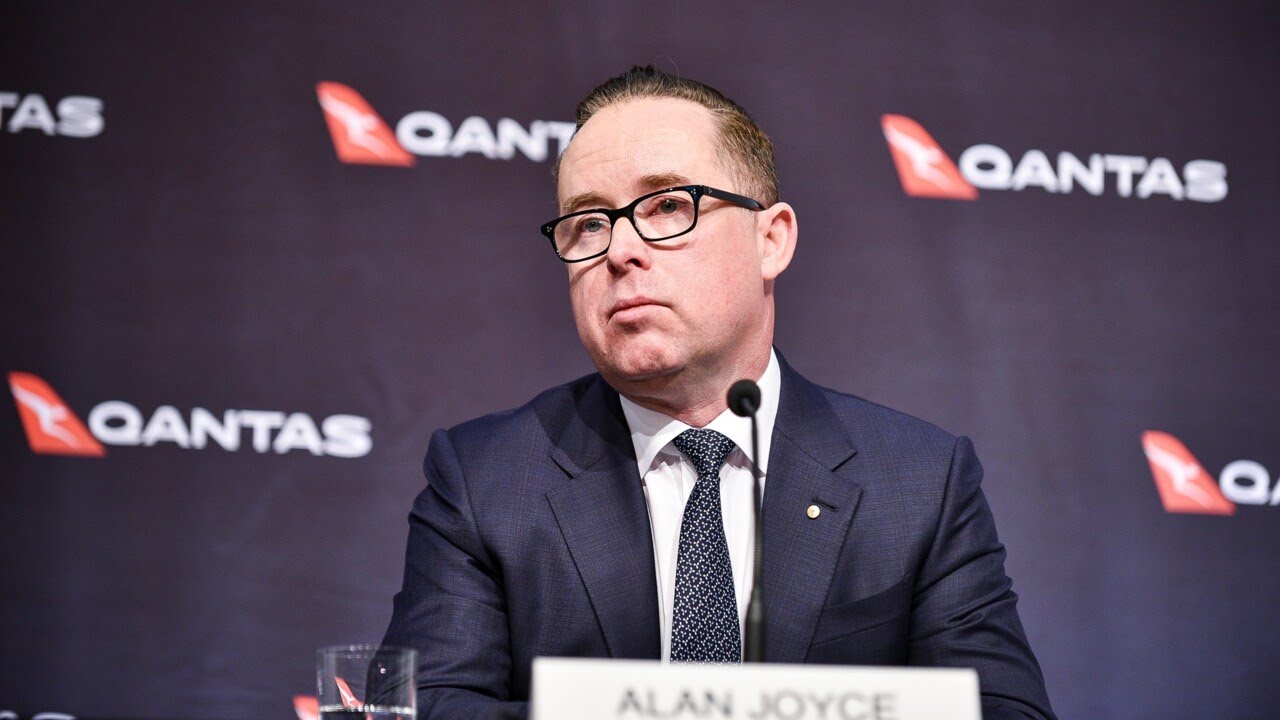 &lsquo;Personal suffering&rsquo;: Qantas workers struggling under &lsquo;out of control&rsquo; management