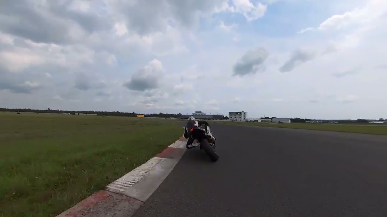 Kawasaki Ninja 400 vs Ninja ZX6R