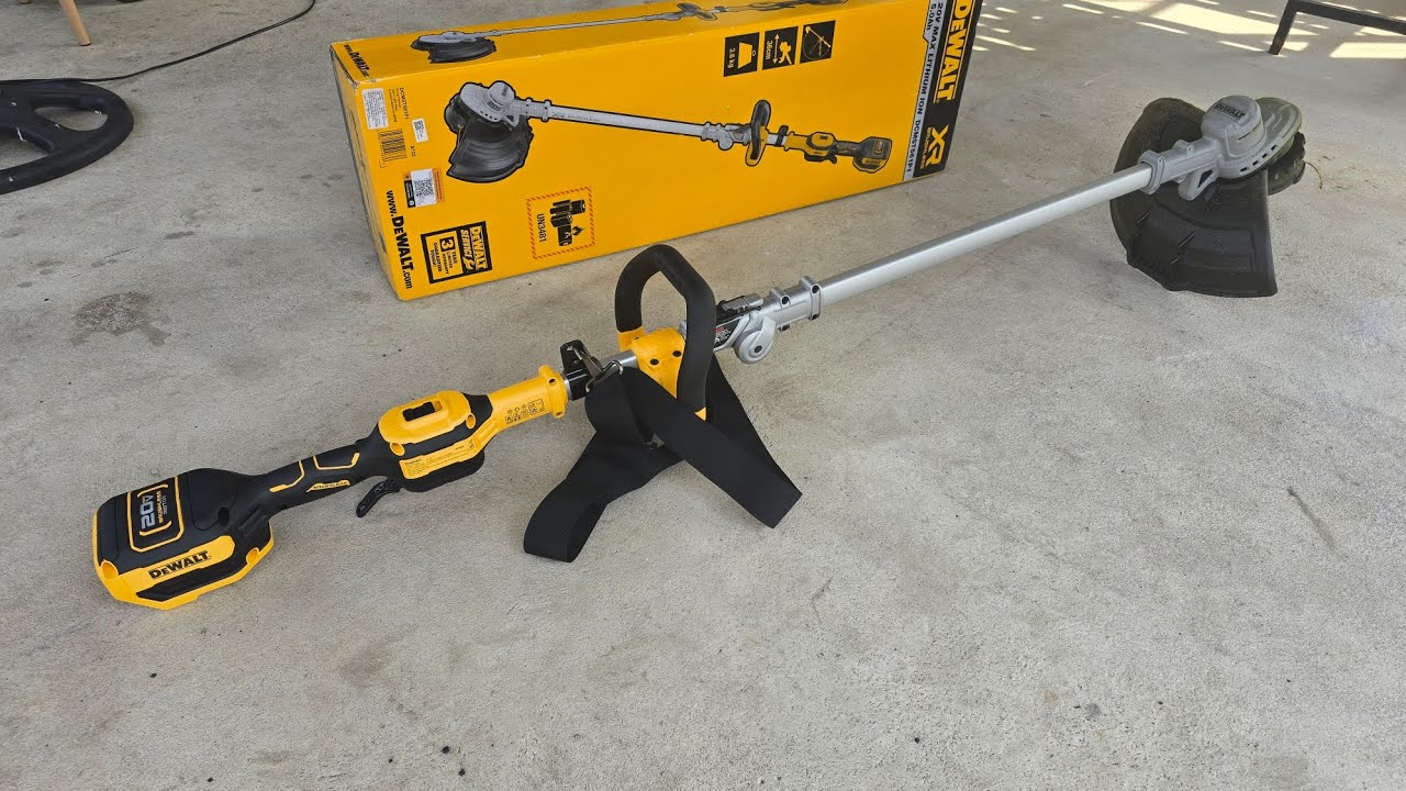 แกะกล่องเครื่องตัดหญ้า Dewalt dcmst561p1