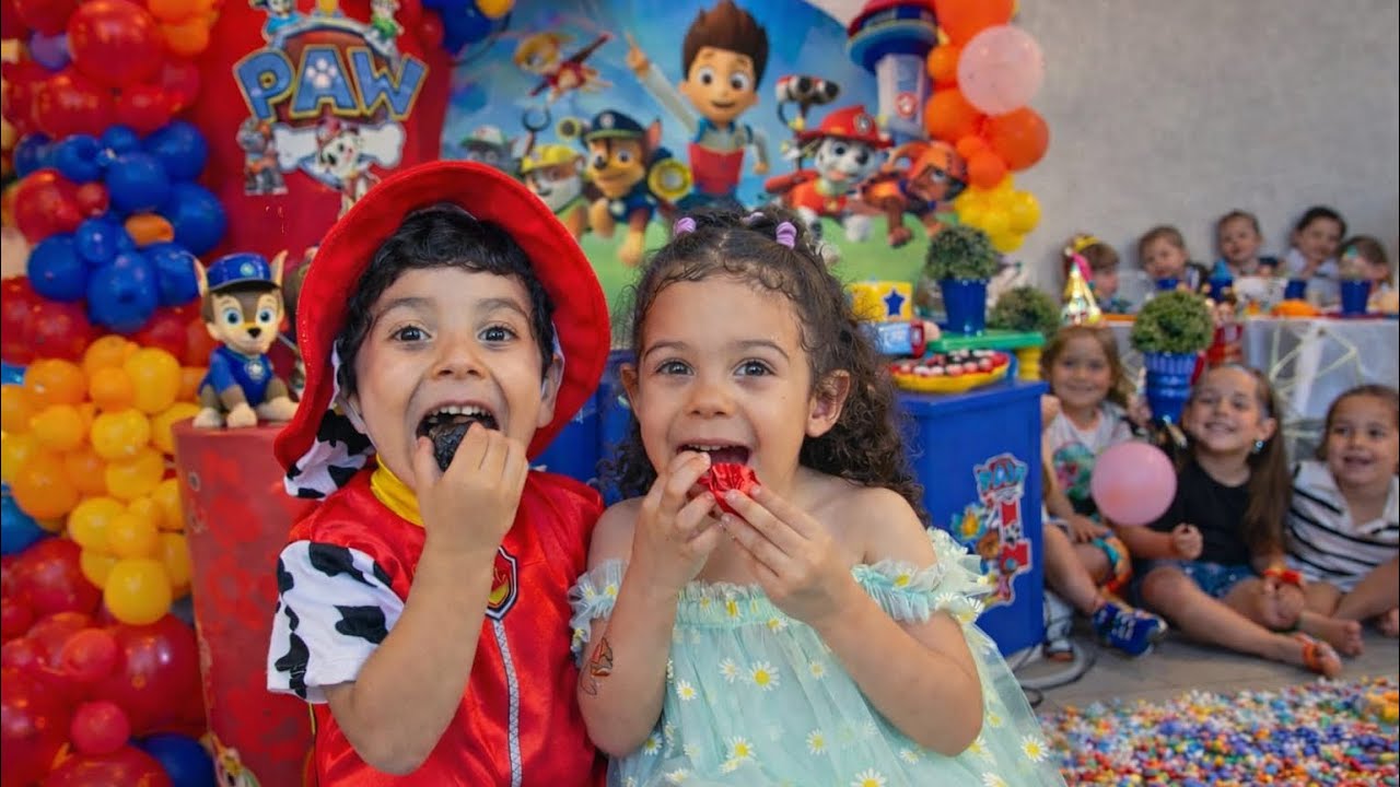  VLOG DAY NO SHOPPING + FESTA INCRÍVEL 🎂🎈 E A MIA GANHOU O 1º PEDAÇO DE BOLO! 😱💖