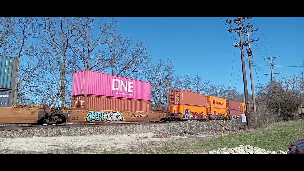 Amazing trains in 3 different railway lines, + Bonus trains.