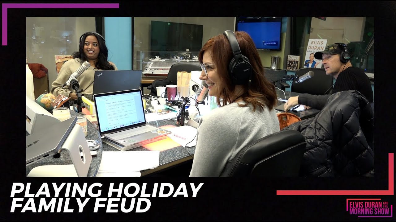 Playing Holiday Family Feud | Elvis Duran Exclusive