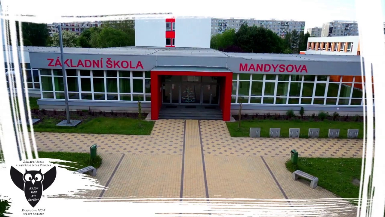 Letecký pohled ZŠ a MŠ Mandysova, HK