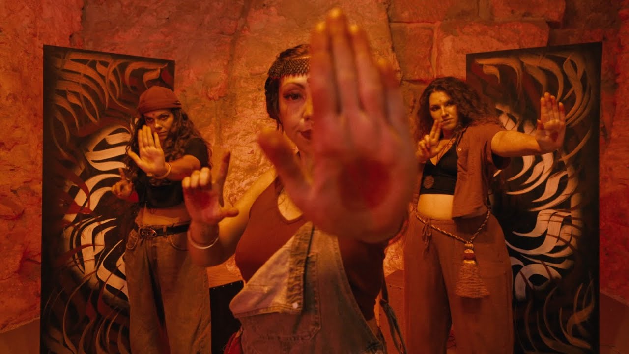 Lleng&uuml;es Amagades - Pigeon Attack Prod. LGUG ( @Yūgen22prod )