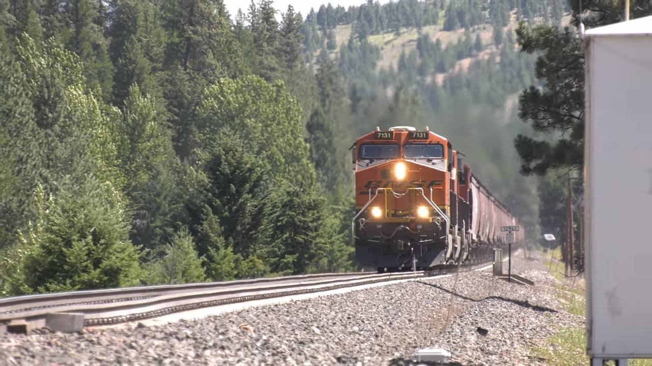 14,400' Mega Grain Train @ 60mph w/a SP&S Heritage Hopper  Followed by a Single Grain Train
