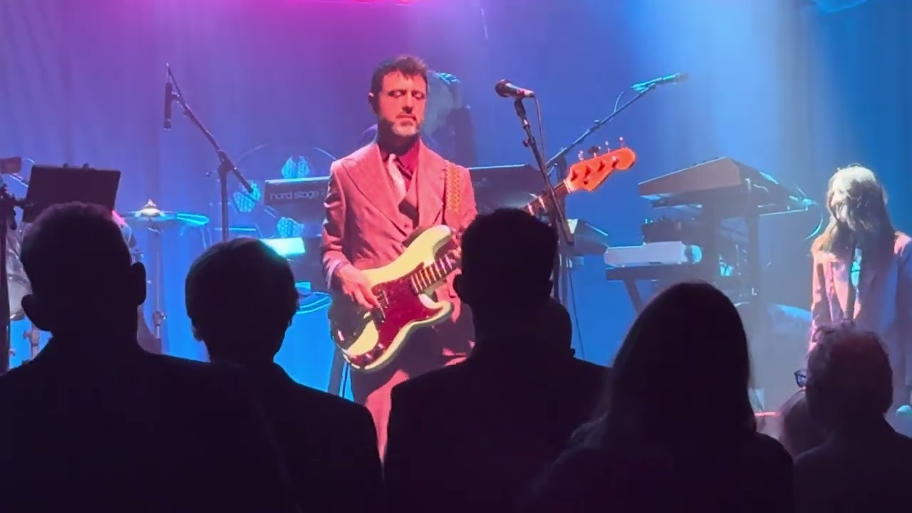 Squeeze - Take Me I’m Yours - Koko Camden Trixies - 11th March 2006