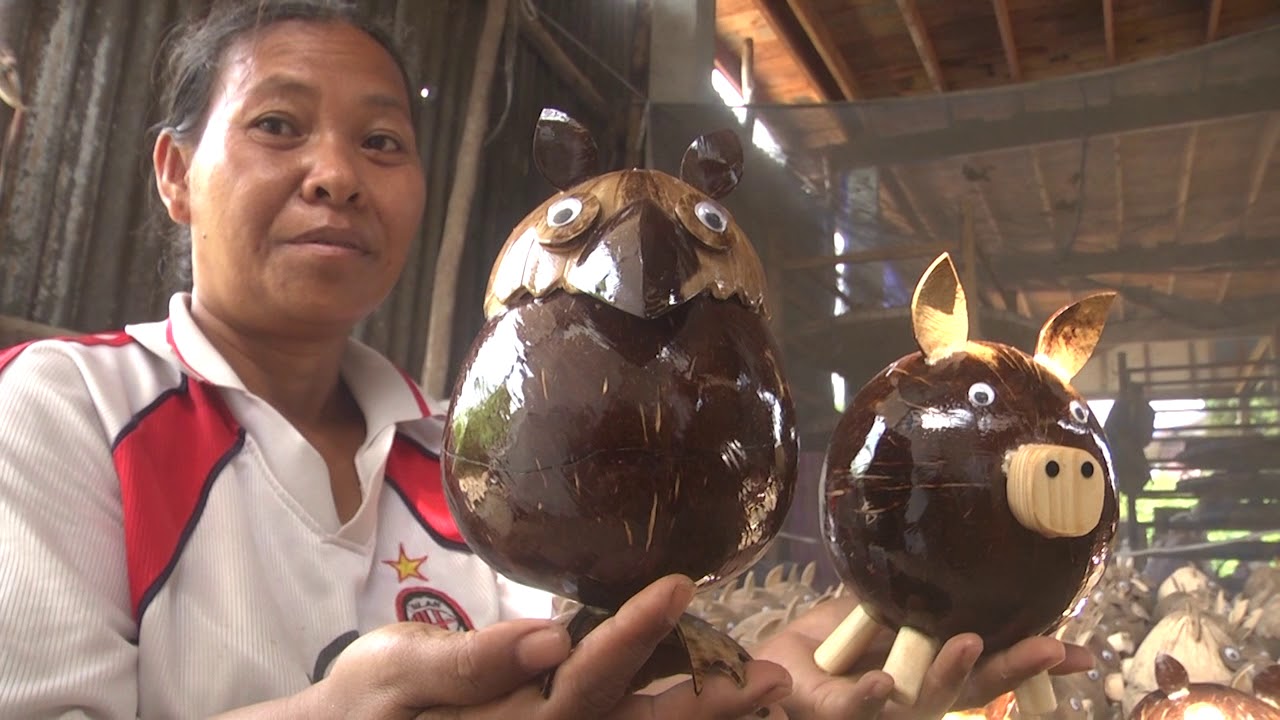เจ๋ง..รายได้งาม..หลายหมื่นต่อเดือน ตุ๊กตา..กะลาออมสิน ..ธุรกิจครอบครัว หลังว่างเว้นจากการทำนา