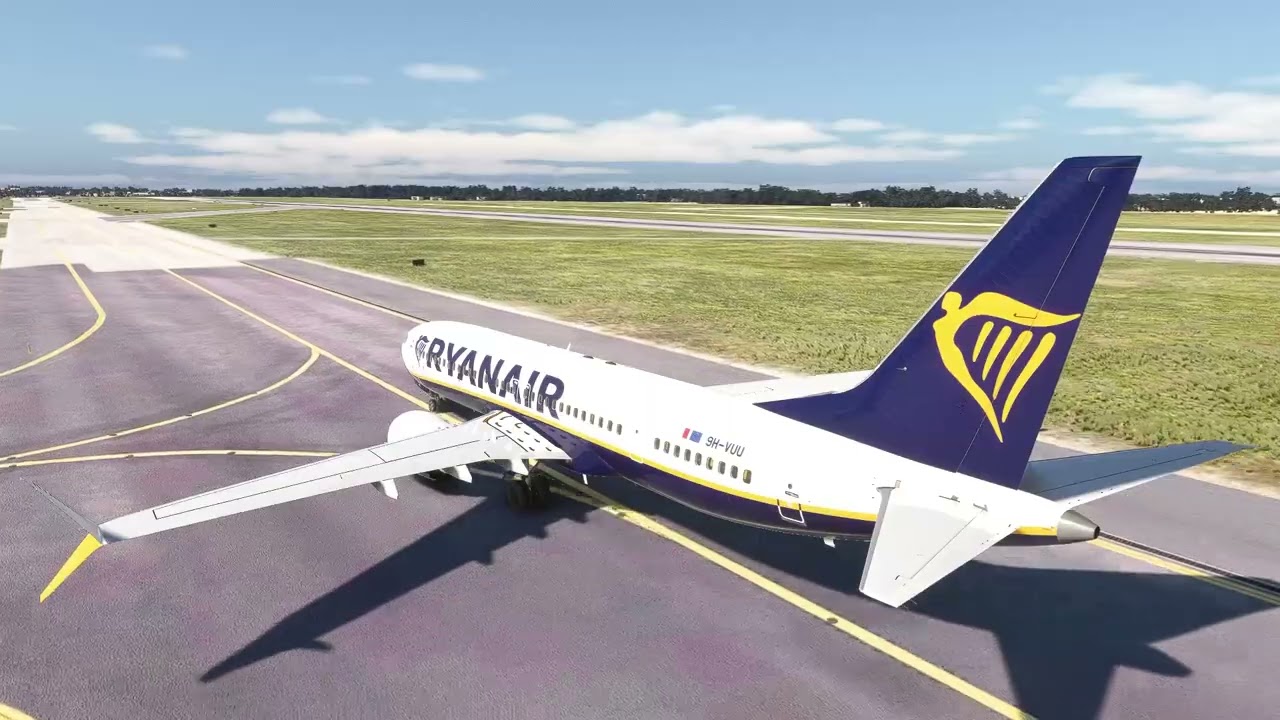 737-MAX8 9H-VUU LANDING BOLOGNA GUGLIELMO MARCONI AIRPORT RWY12 (CHASEPLANE) MSFS2020