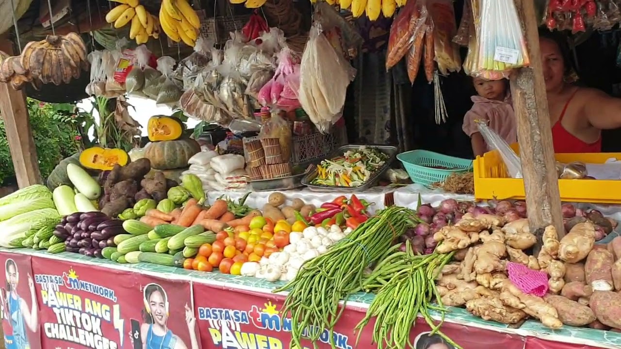 Fruits and Vegetables along the road in Philippines @denisemariesjourney