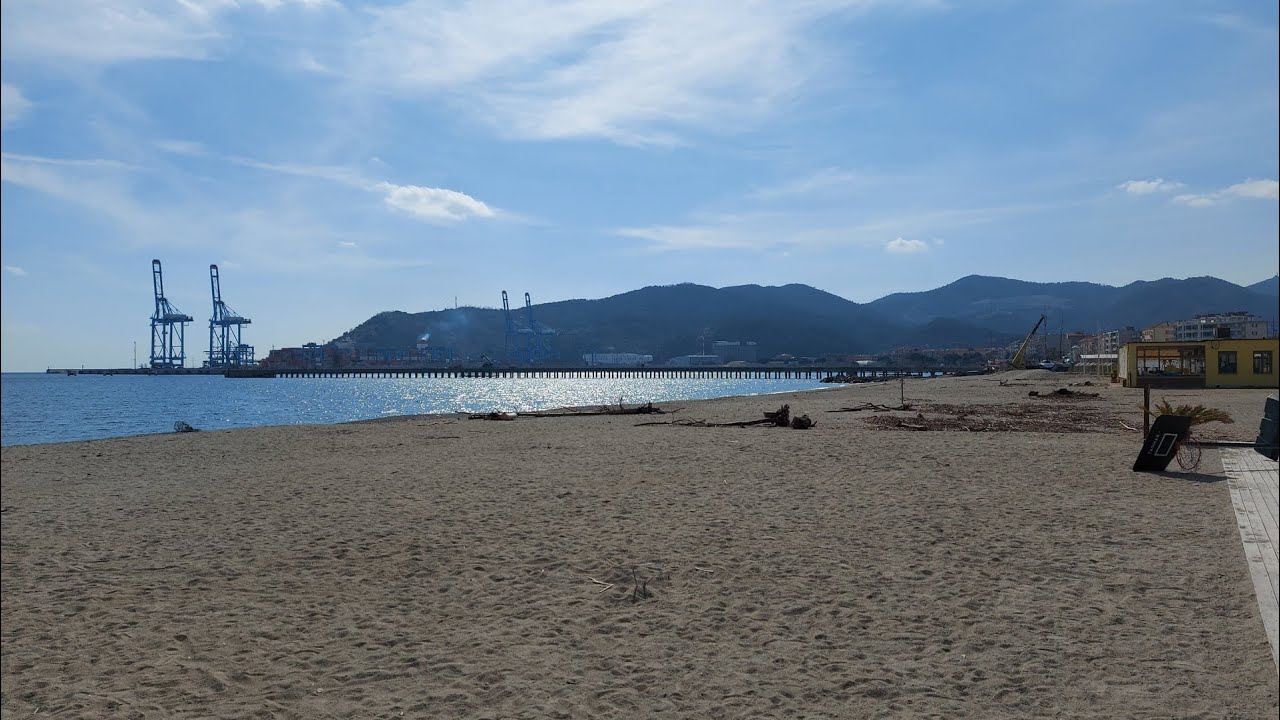 Un volo in riviera: Vado Ligure