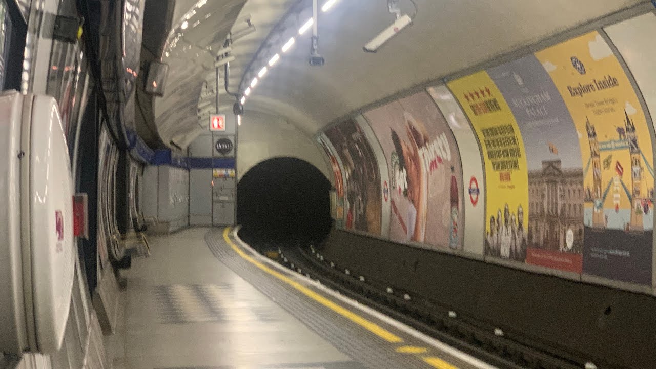 Elinor Hamilton Service Status announcement at Holborn Sunday 23rd July 2023
