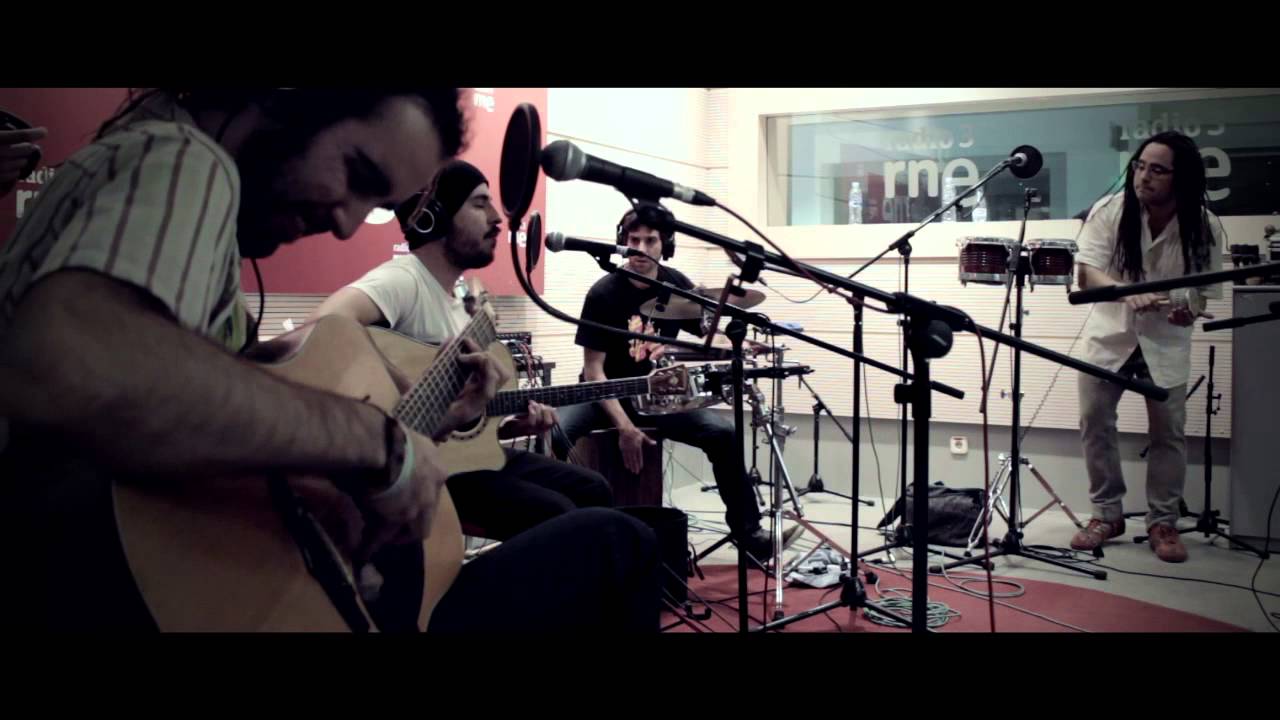BLUESKANK - Divide & Conquer (Live, Alma de León, RNE3) 03/03/2013