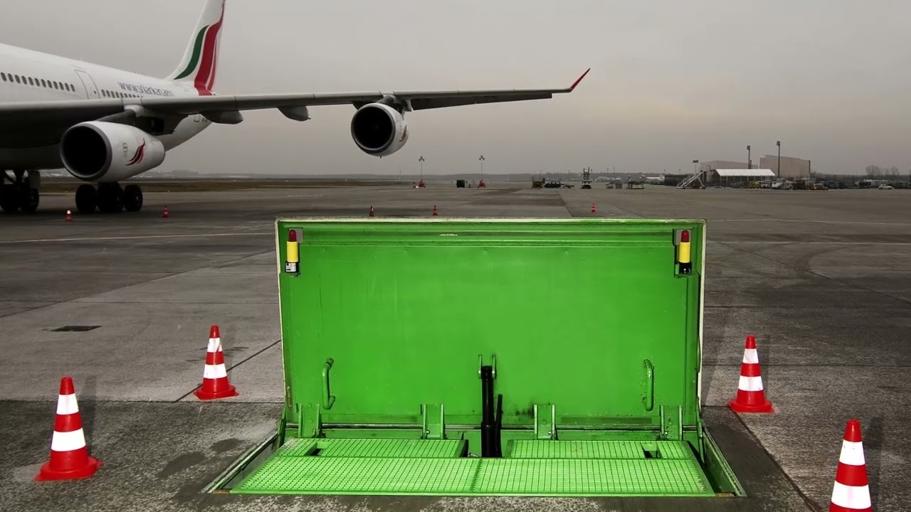EJ - Airport References