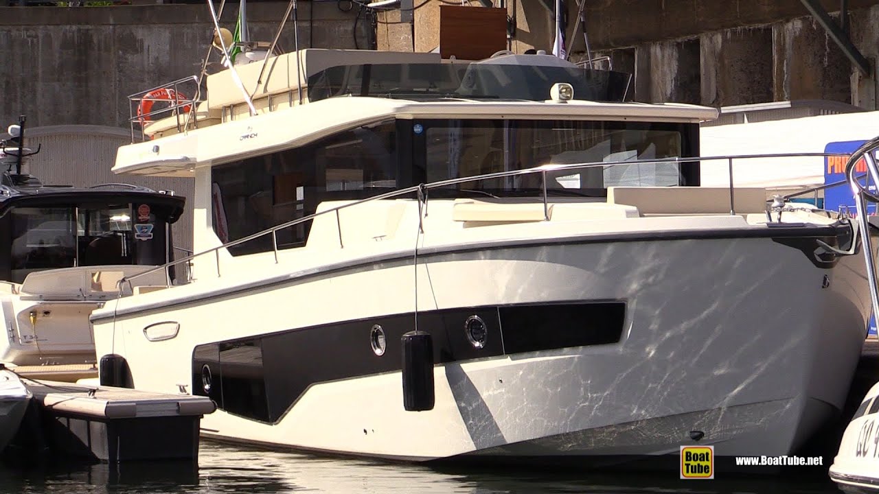 2019 Cranchi Eco Trawler 43 Walkaround - Deck Interior Tour