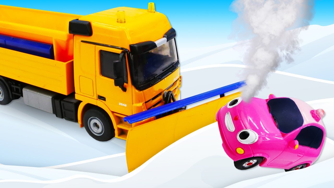 Spielspaß mit Spielzeugautos. Die Helfer Autos machen sich an die Arbeit. 3 Folgen am Stück